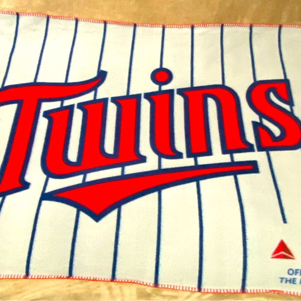 Collectible Minnesota Twins Fleece Stadium Throw Blanket -Delta Airlines
